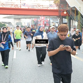 Runner Photo 4587171