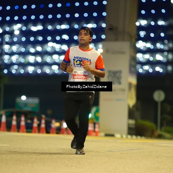 Runner Photo 4587315