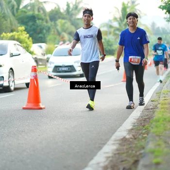 Runner Photo 4587334