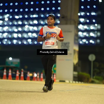 Runner Photo 4587337