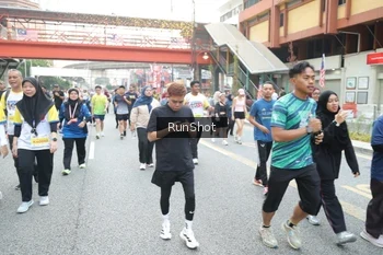 Runner Photo 4587345