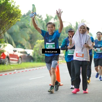 Runner Photo 4587365