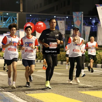 Runner Photo 4587383