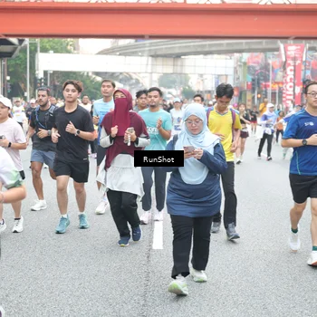 Runner Photo 4587468