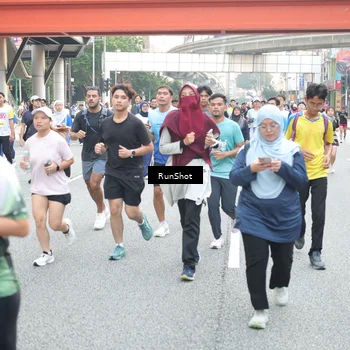 Runner Photo 4587477