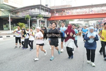 Runner Photo 4587549