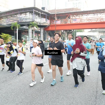 Runner Photo 4587602