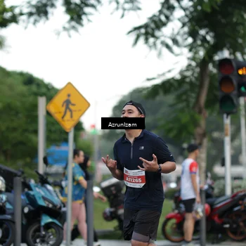 Runner Photo 4587673