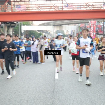Runner Photo 4587716