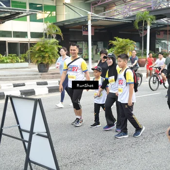 Runner Photo 4587726
