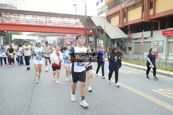 Runner Photo 4587793