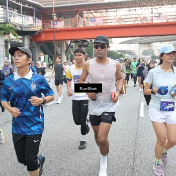 Runner Photo 4587880