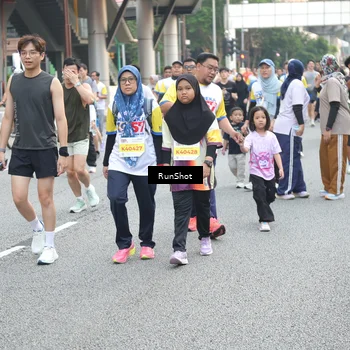 Runner Photo 4587997