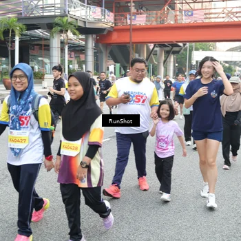 Runner Photo 4588269