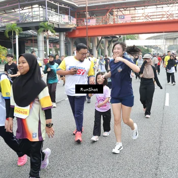 Runner Photo 4588355