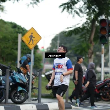 Runner Photo 4588359