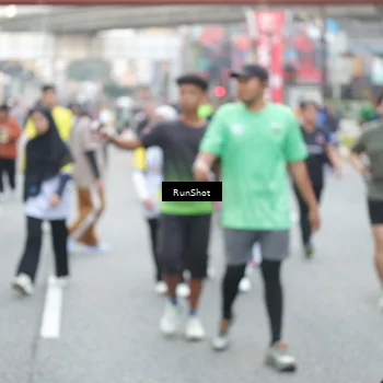 Runner Photo 4588476