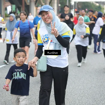 Runner Photo 4588510