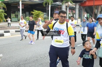 Runner Photo 4588579