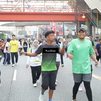 Runner Photo 4588666