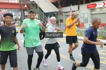 Runner Photo 4588713