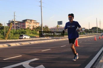 Runner Photo 4588756