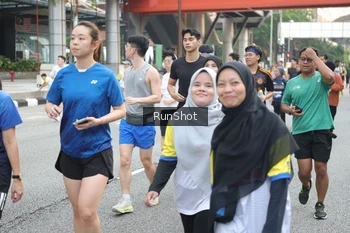 Runner Photo 4588773