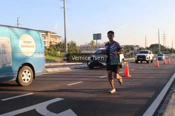 Runner Photo 4589032