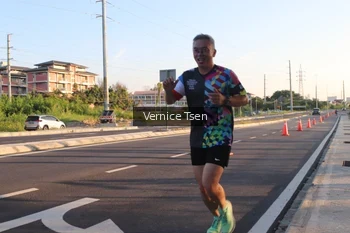 Runner Photo 4589036