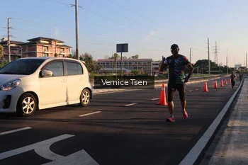 Runner Photo 4589253