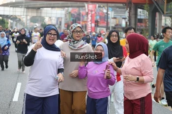Runner Photo 4589429