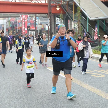 Runner Photo 4589835
