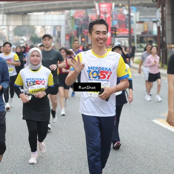 Runner Photo 4590024
