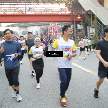 Runner Photo 4590041