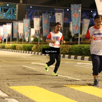 Runner Photo 4590042