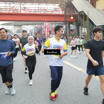 Runner Photo 4590212