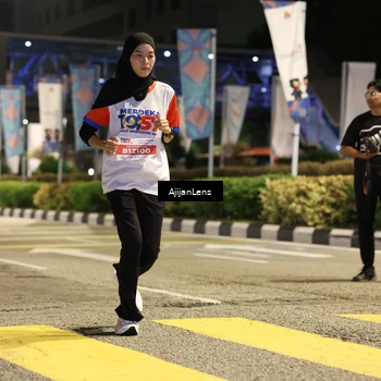 Runner Photo 4590216