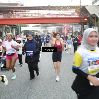 Runner Photo 4590218