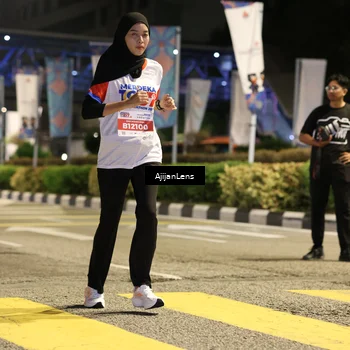 Runner Photo 4590252