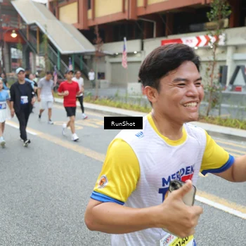 Runner Photo 4590308