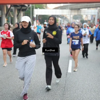 Runner Photo 4590333