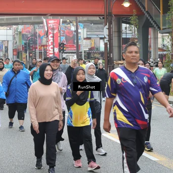 Runner Photo 4590486