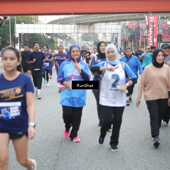 Runner Photo 4590542