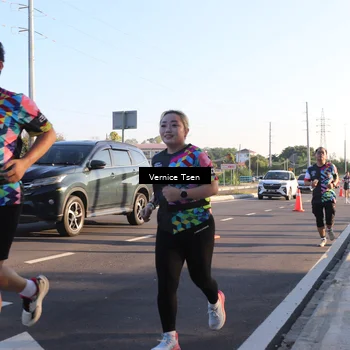 Runner Photo 4590598