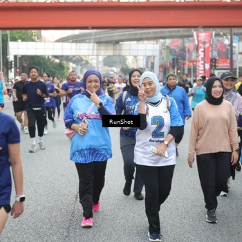 Runner Photo 4590603
