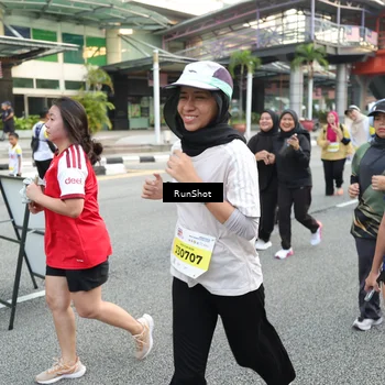 Runner Photo 4590606