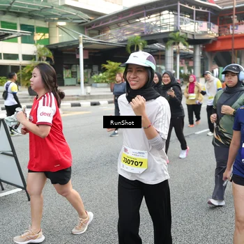 Runner Photo 4590618