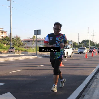 Runner Photo 4590666