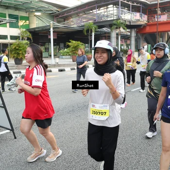Runner Photo 4590667