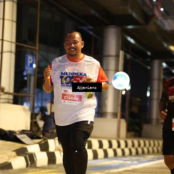 Runner Photo 4590679
